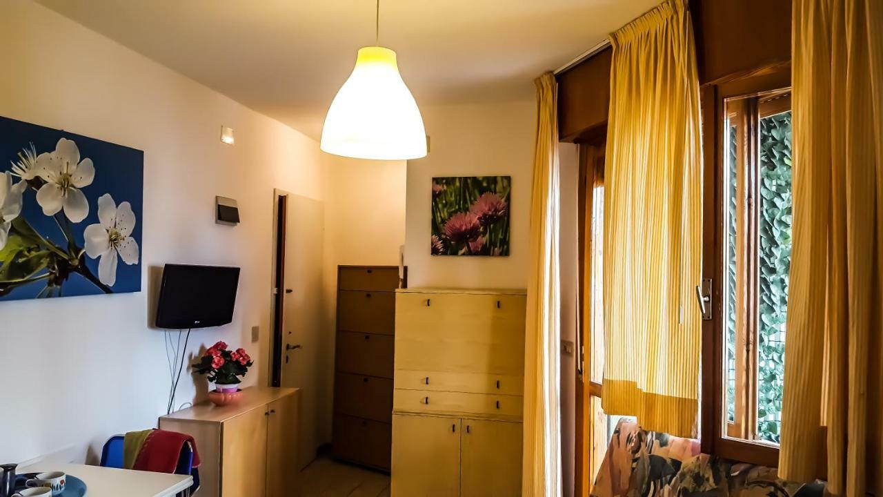 Condominio Moschettieri บิบิโอเน ภายนอก รูปภาพ