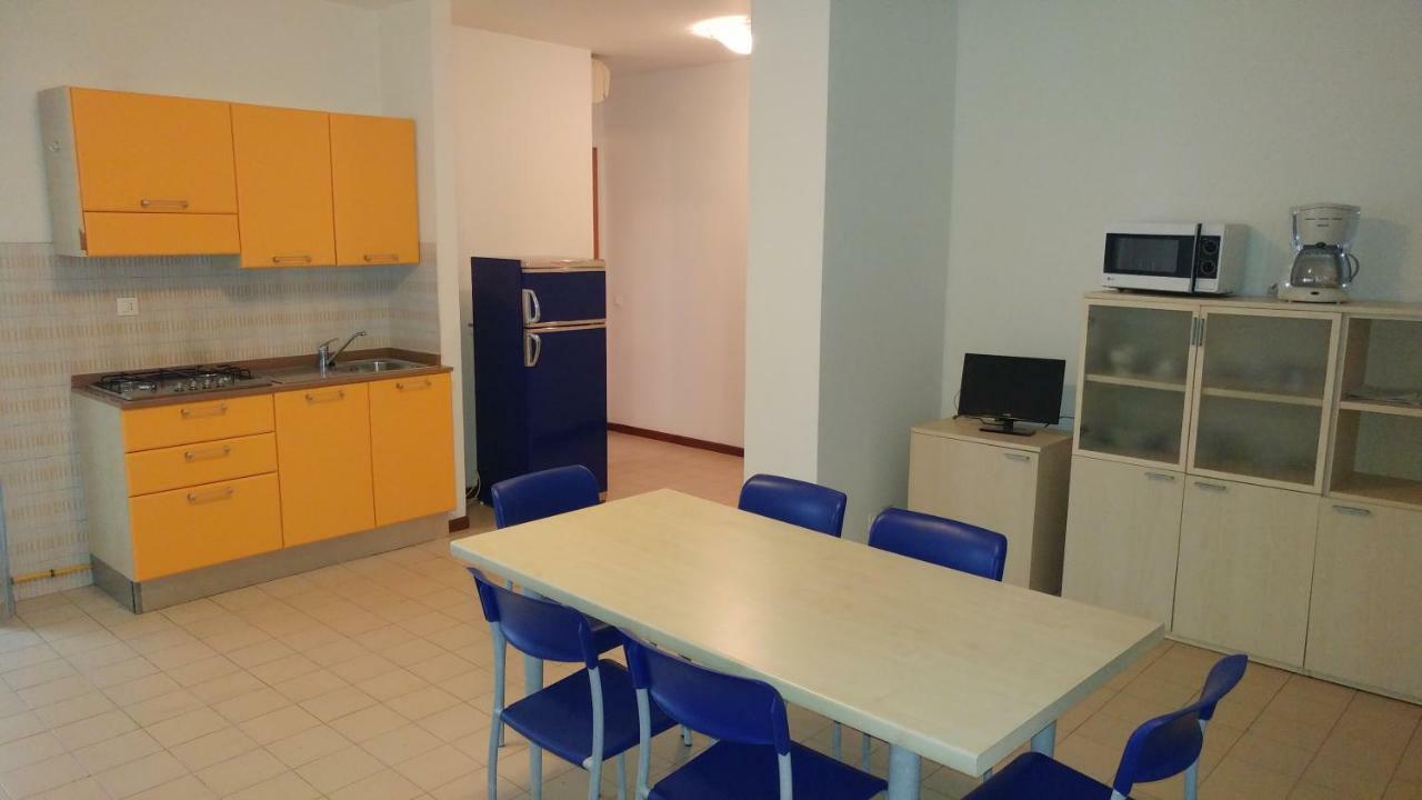 Condominio Moschettieri บิบิโอเน ภายนอก รูปภาพ